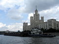 Ru moscow river re4noj 83 tolka4 barza kotel nab 08.jpg