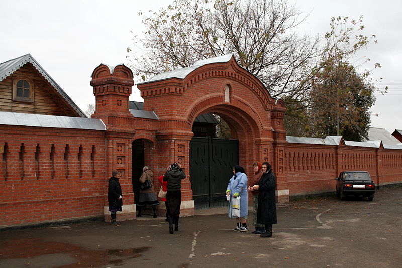 Файл:Ru kaluga region shamordino svjatye vrata 08.jpg
