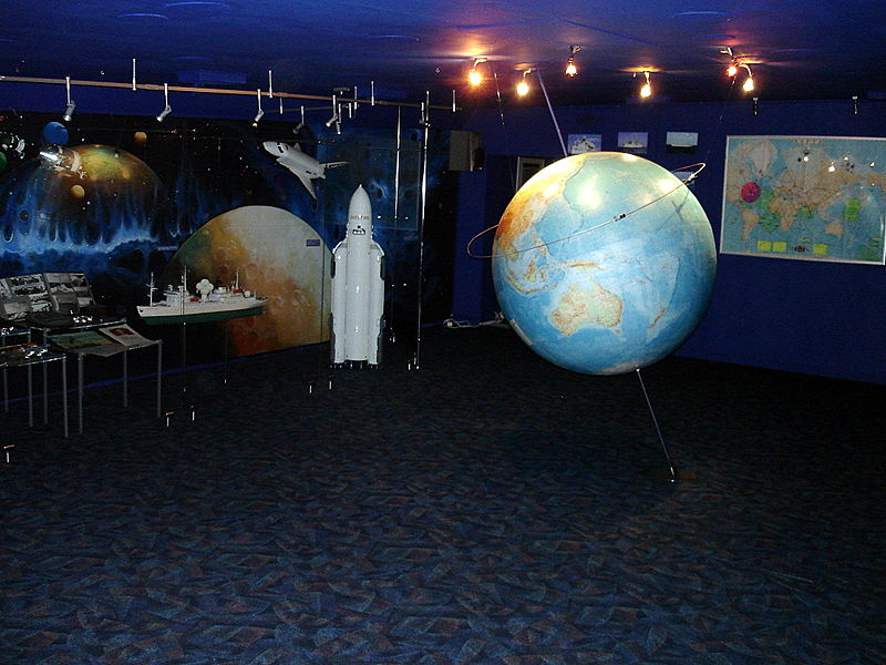 Файл:Ru kaliningrad ocean museum pacaev zal 08.jpg