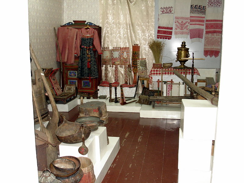 Файл:Ru arch region v tojma museum expozition 08.JPG