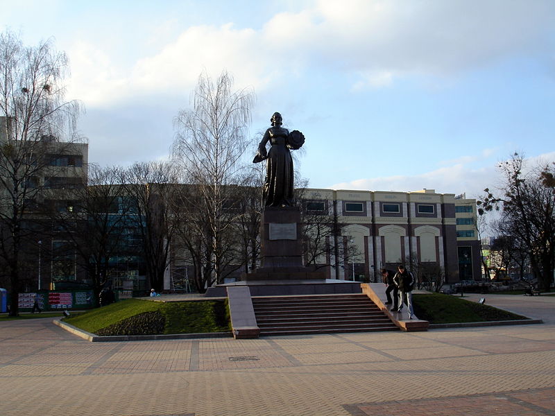 Файл:Ru kaliningrad mama oblast lenin prospekt teatralnaja street 08.jpg