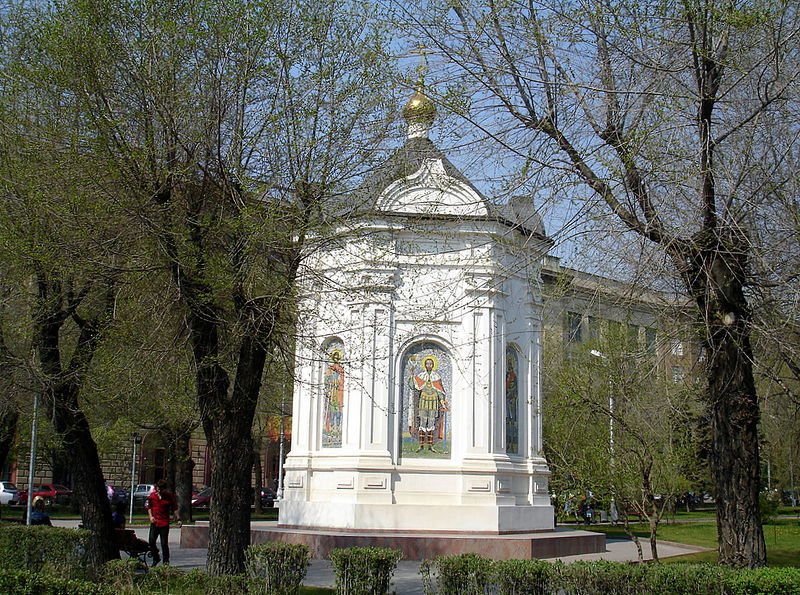 Файл:Ru volgograd 4asovnja al nevskogo allea geroev 09.jpg
