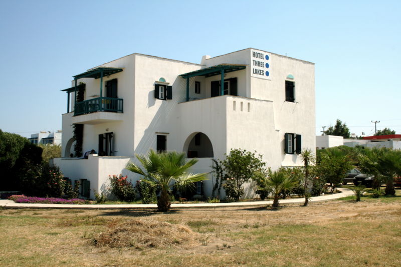 Файл:GR Naxos Hotel 3 Lakes 2007.jpg
