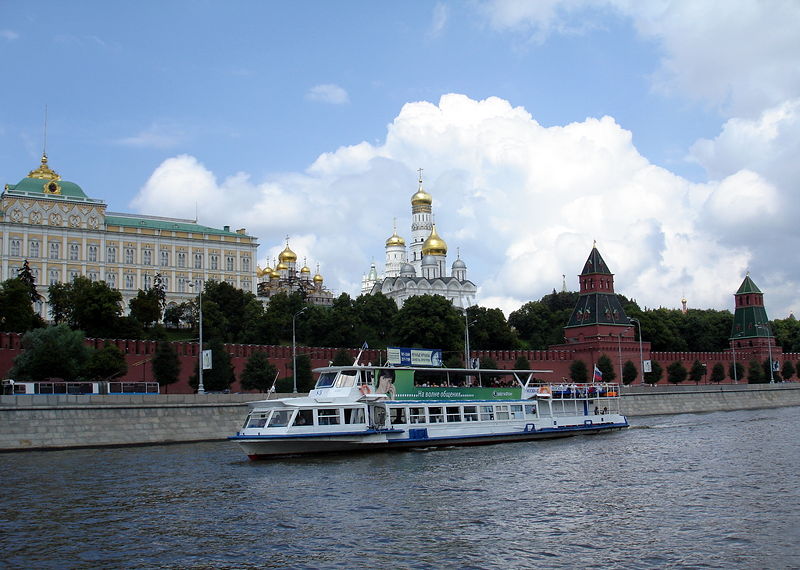 Файл:Ru moscow river boat 85 kremlin 08.jpg