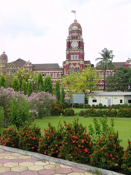 Файл:Mm Rangoon the old courthouse.jpg