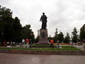 Ru moscow bolotnaja nabereznaja repin monument 08.jpg