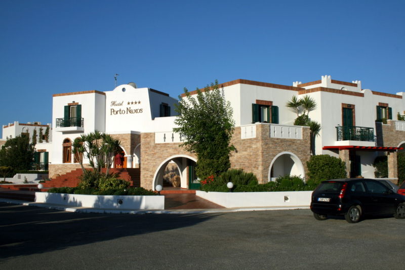 Файл:GR Naxos Porto Naxos Hotel 2007.jpg