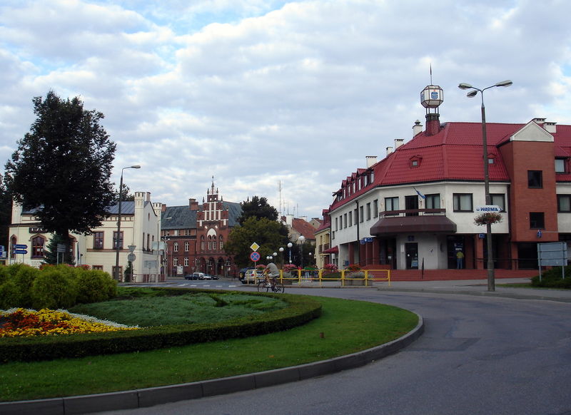 Файл:Pl ketrzyn square grunwaldski 09.jpg