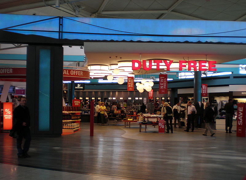 Файл:Tr istambul ataturk airport duty free 09.jpg