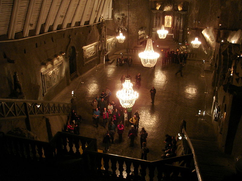 Файл:Pl wieliczka kopalnja 12 4asovnja sv kingi 09.jpg