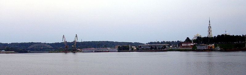 Файл:Ru kineshma volga panoram 08.jpg