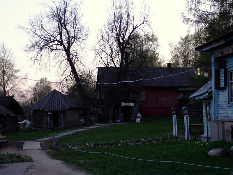 Файл:Ru myshkin museum narodny vodka smirnov 08.jpg