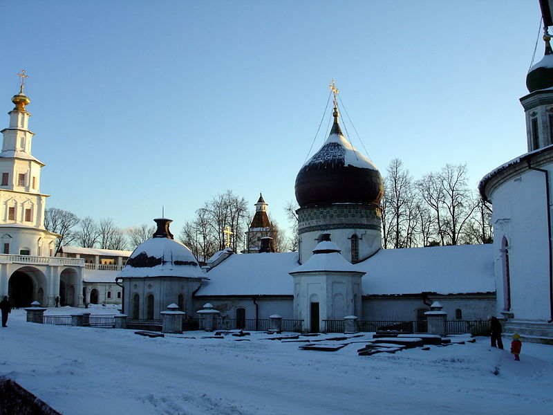 Файл:Ru novoierusalimsky monastery church konstantina i eleny 09.jpg