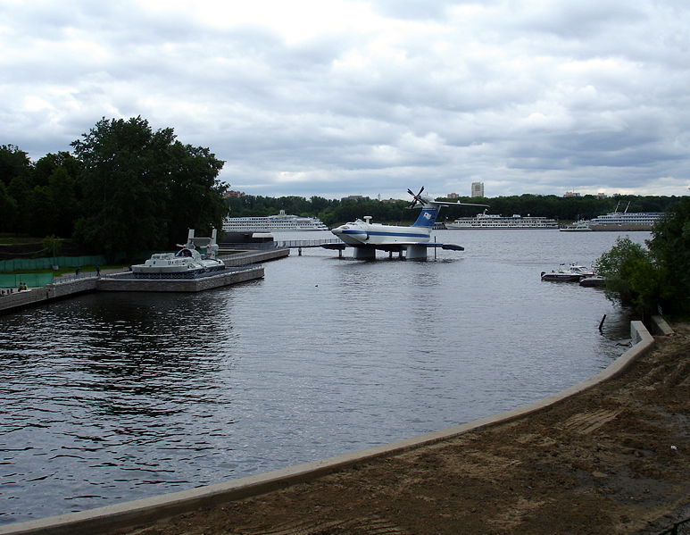 Файл:Ru moscow tushino vmf museum ecranoplan s26p orlenok 08.jpg