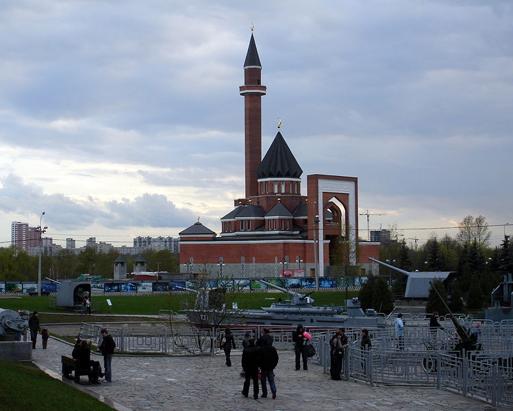 Файл:Ru moscow park pobedy me4et 08.JPG
