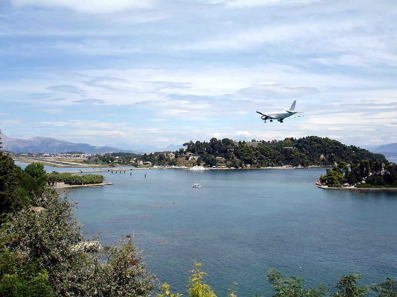 Файл:Gr corfu airport and canoni view 07.JPG