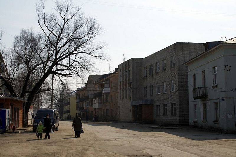 Файл:Ru yasnogorsk street center 09.jpg