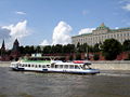 Ru moscow river boat 90 kremlin 08.jpg