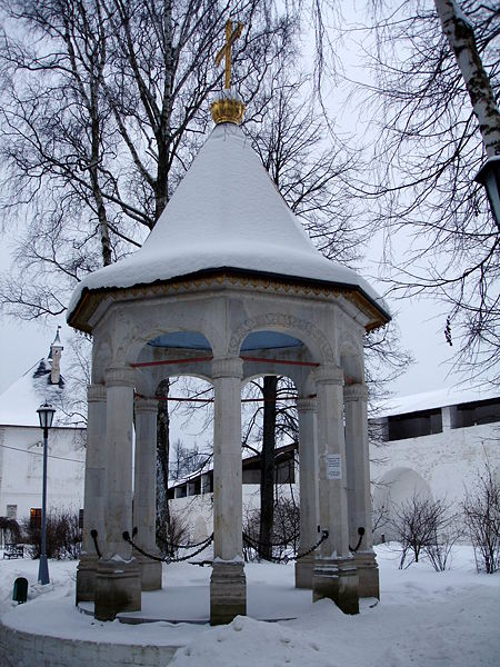 Файл:Ru zvenigorod monastery 4asovnja ioanna lestvi4nika 09.jpg