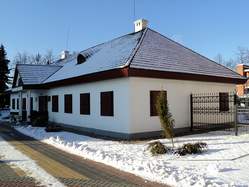 Файл:By kobrin suvorov haus 11.JPG